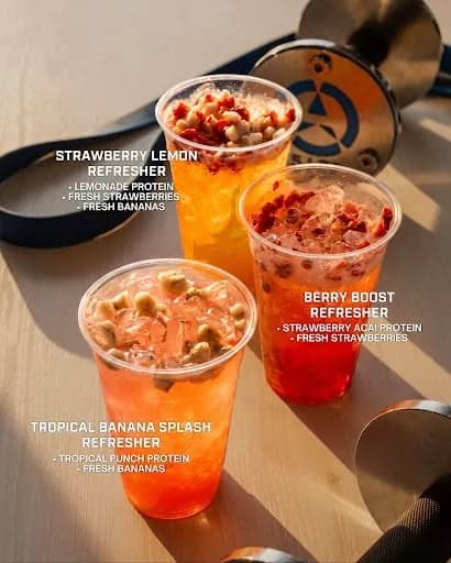 Handcrafted smoothies at Arco Fit